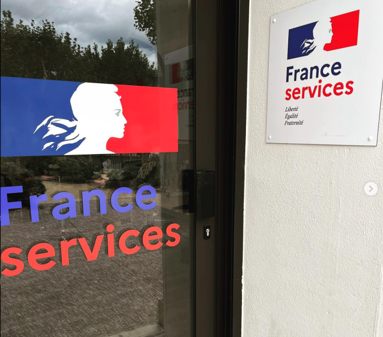Les avantages de la vitrophanie pour améliorer l’image de votre entreprise et renforcer votre branding