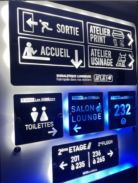 signaletique led hotel